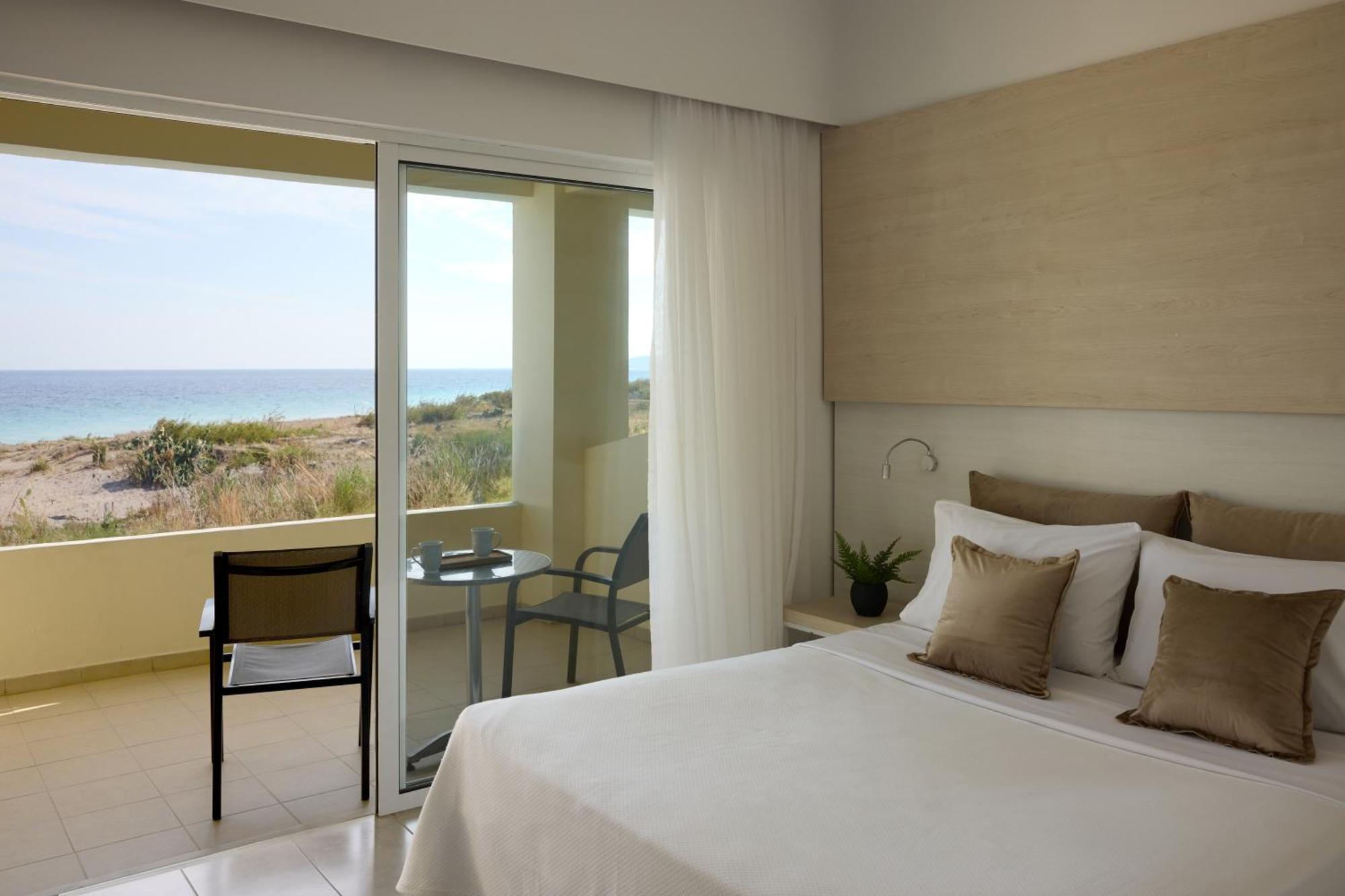 Blue Bay Beach Resort Ialisos Exterior foto