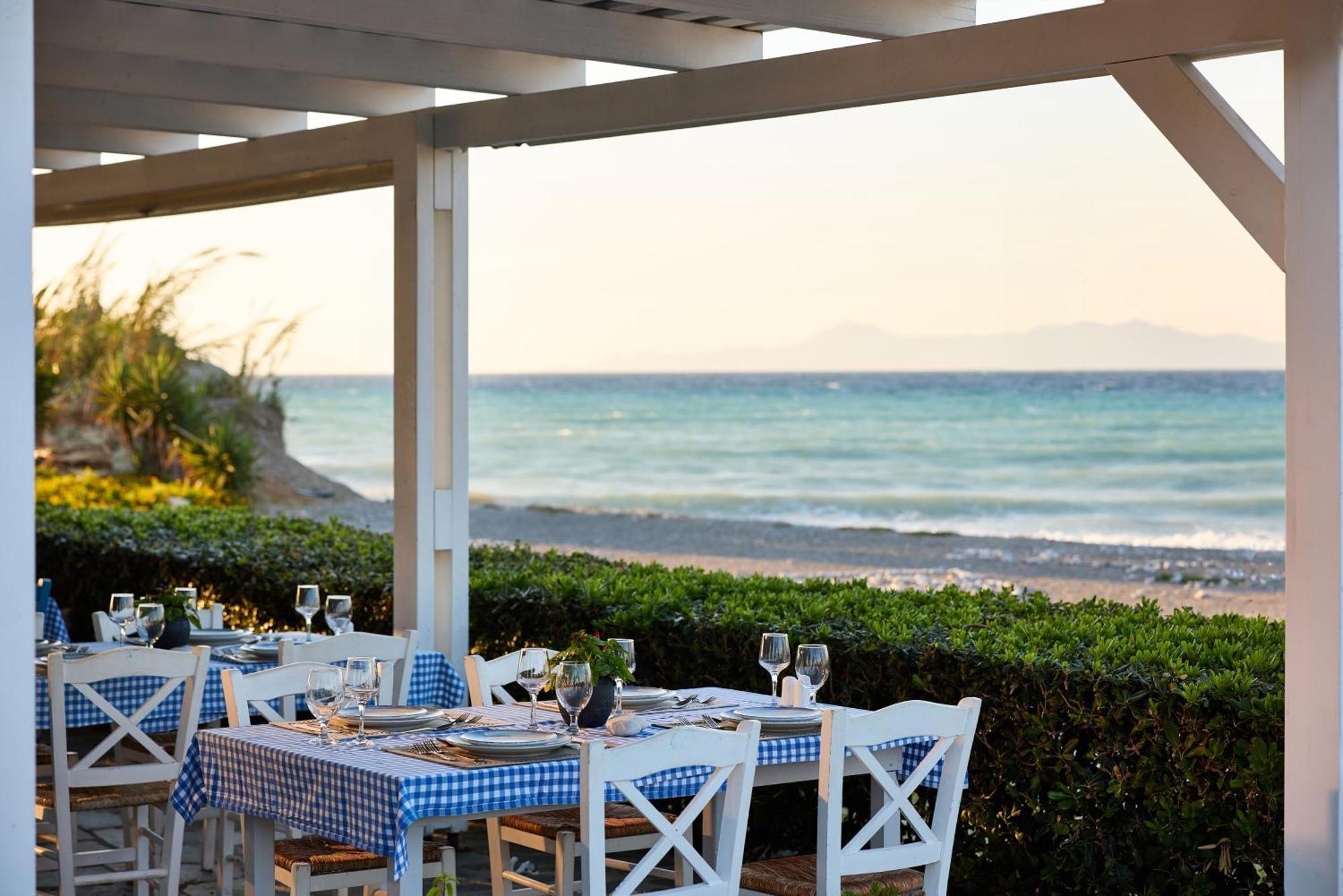 Blue Bay Beach Resort Ialisos Exterior foto